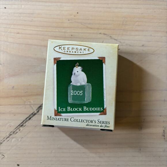 Hallmark Keepsake Ornament NIB Ice Block Buddies 2005 Minature Collectors Series - Picture 1 of 11